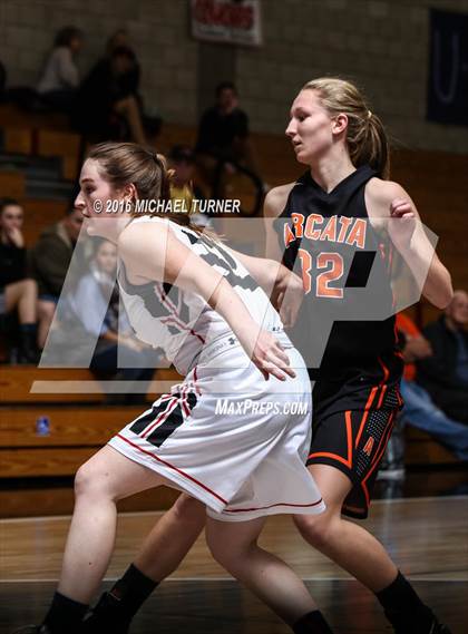 Thumbnail 2 in Foothill vs. Arcata photogallery.