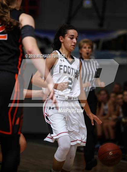 Thumbnail 3 in Foothill vs. Arcata photogallery.