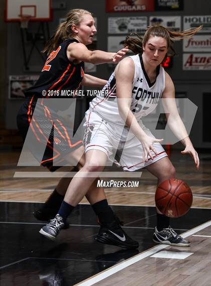 Thumbnail 2 in Foothill vs. Arcata photogallery.