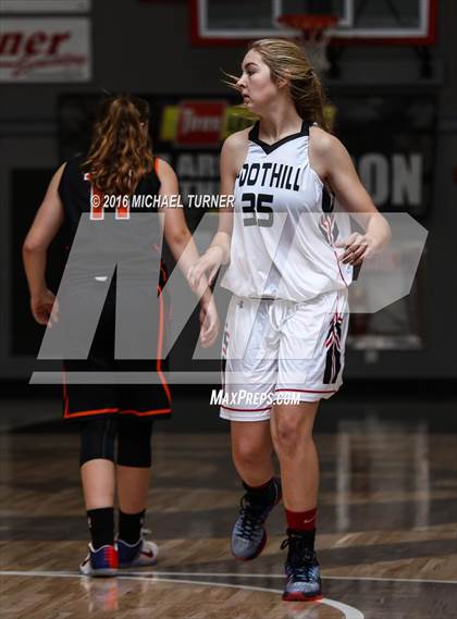Thumbnail 1 in Foothill vs. Arcata photogallery.