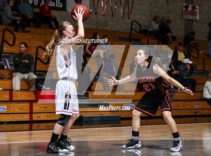 Thumbnail 3 in Foothill vs. Arcata photogallery.
