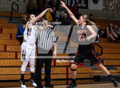 Thumbnail 1 in Foothill vs. Arcata photogallery.