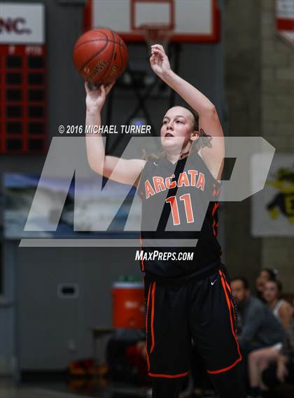 Thumbnail 2 in Foothill vs. Arcata photogallery.