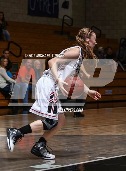 Thumbnail 1 in Foothill vs. Arcata photogallery.