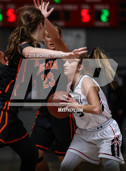Thumbnail 1 in Foothill vs. Arcata photogallery.