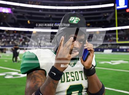 Thumbnail 1 in DeSoto vs. Summer Creek (UIL 6A D2 Football Final Medal Ceremony) photogallery.