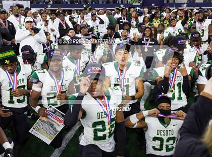 Thumbnail 3 in DeSoto vs. Summer Creek (UIL 6A D2 Football Final Medal Ceremony) photogallery.