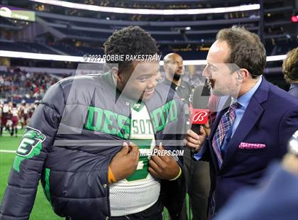 Thumbnail 2 in DeSoto vs. Summer Creek (UIL 6A D2 Football Final Medal Ceremony) photogallery.