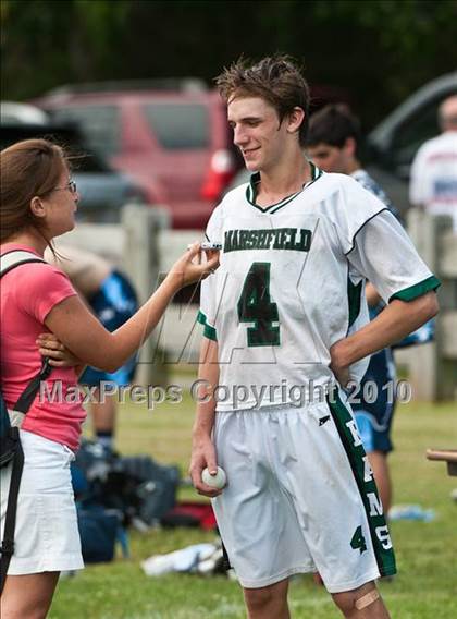 Thumbnail 3 in Franklin vs. Marshfield (MIAA Division 1 East 1st Round) photogallery.