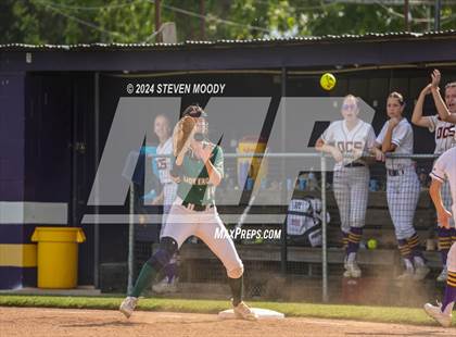 Thumbnail 2 in Opelousas Catholic vs. Ouachita Christian (LHSAA Division IV Quarterfinal) photogallery.