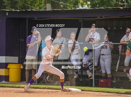 Thumbnail 3 in Opelousas Catholic vs. Ouachita Christian (LHSAA Division IV Quarterfinal) photogallery.