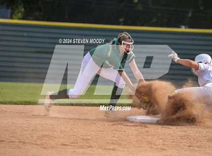 Thumbnail 2 in Opelousas Catholic vs. Ouachita Christian (LHSAA Division IV Quarterfinal) photogallery.