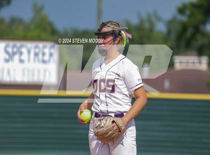 Thumbnail 2 in Opelousas Catholic vs. Ouachita Christian (LHSAA Division IV Quarterfinal) photogallery.