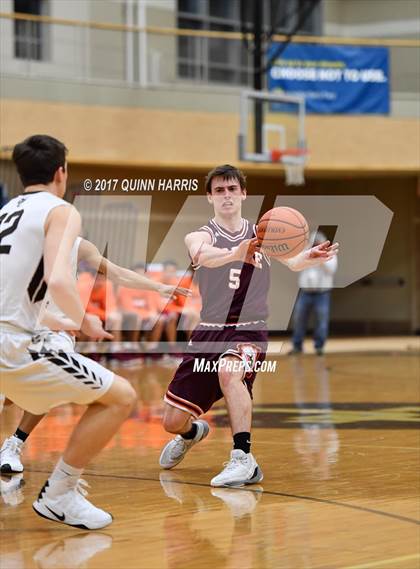 Thumbnail 2 in Brother Rice @ Chicago Mt. Carmel photogallery.