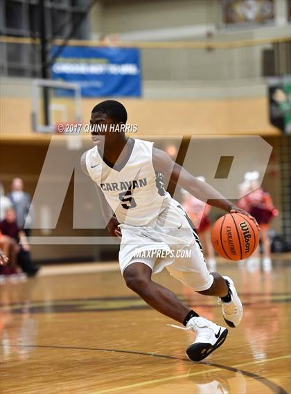 Thumbnail 3 in Brother Rice @ Chicago Mt. Carmel photogallery.