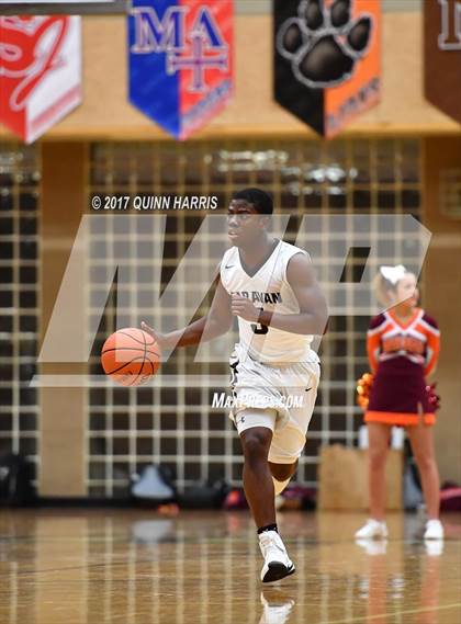 Thumbnail 3 in Brother Rice @ Chicago Mt. Carmel photogallery.