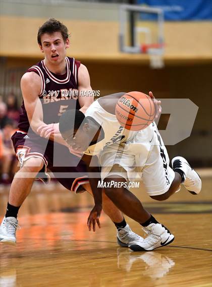 Thumbnail 1 in Brother Rice @ Chicago Mt. Carmel photogallery.