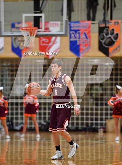 Thumbnail 1 in Brother Rice @ Chicago Mt. Carmel photogallery.
