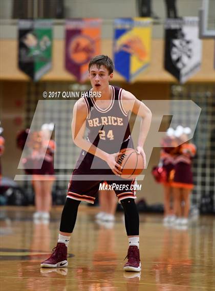 Thumbnail 3 in Brother Rice @ Chicago Mt. Carmel photogallery.