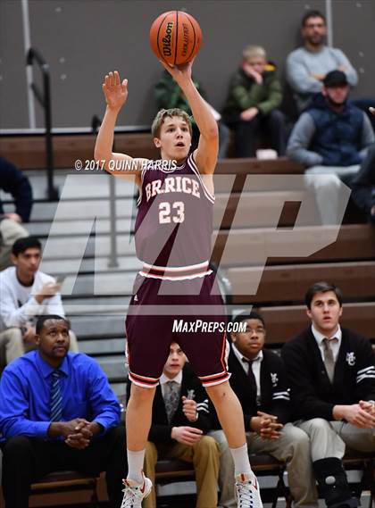 Thumbnail 1 in Brother Rice @ Chicago Mt. Carmel photogallery.