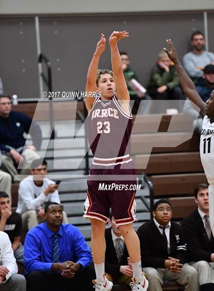 Thumbnail 2 in Brother Rice @ Chicago Mt. Carmel photogallery.