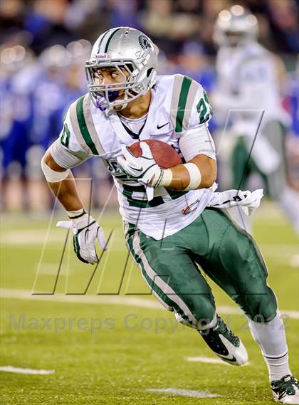 Thumbnail 3 in Folsom vs. De La Salle (CIF NorCal Regional Open Division Final) photogallery.