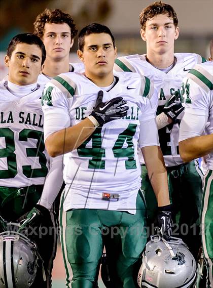 Thumbnail 1 in Folsom vs. De La Salle (CIF NorCal Regional Open Division Final) photogallery.