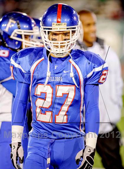 Thumbnail 1 in Folsom vs. De La Salle (CIF NorCal Regional Open Division Final) photogallery.