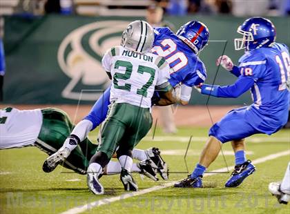Thumbnail 3 in Folsom vs. De La Salle (CIF NorCal Regional Open Division Final) photogallery.