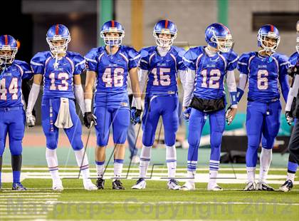 Thumbnail 2 in Folsom vs. De La Salle (CIF NorCal Regional Open Division Final) photogallery.