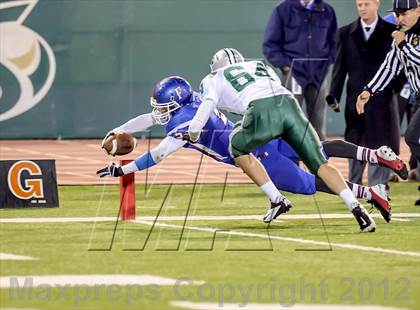 Thumbnail 2 in Folsom vs. De La Salle (CIF NorCal Regional Open Division Final) photogallery.
