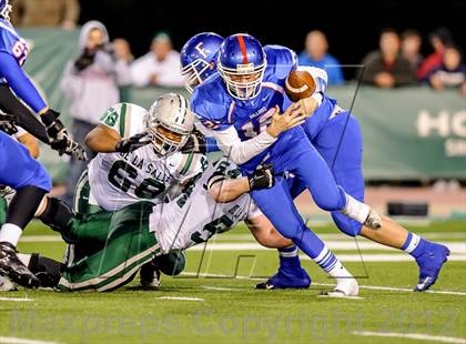 Thumbnail 3 in Folsom vs. De La Salle (CIF NorCal Regional Open Division Final) photogallery.