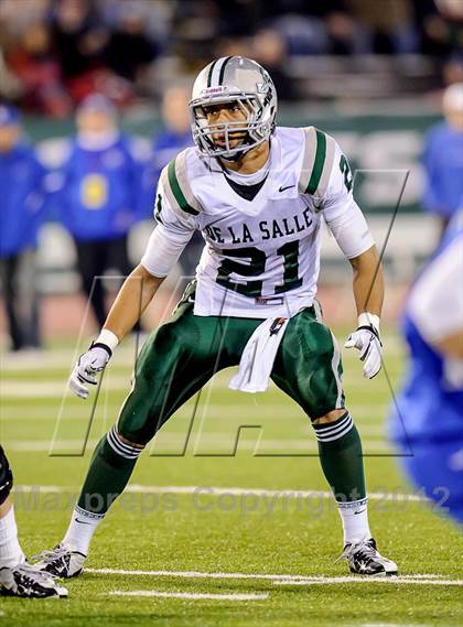 Thumbnail 1 in Folsom vs. De La Salle (CIF NorCal Regional Open Division Final) photogallery.