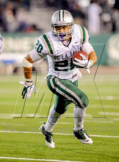 Thumbnail 1 in Folsom vs. De La Salle (CIF NorCal Regional Open Division Final) photogallery.