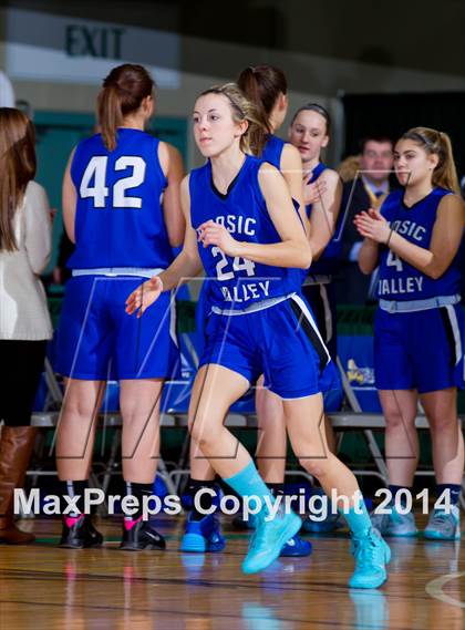 Thumbnail 2 in Chautauqua Lake vs. Hoosic Valley (NYSPHSAA Class C Final) photogallery.