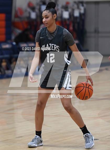 Thumbnail 1 in Chaminade @ Sierra Canyon photogallery.