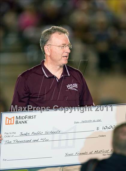 Thumbnail 2 in Jenks @ Union (Backyard Bowl) photogallery.