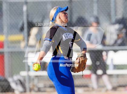 Thumbnail 3 in Bellevue East vs. Kearney photogallery.