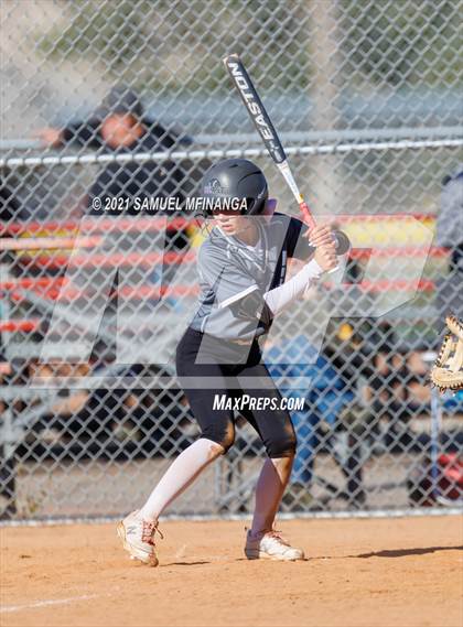 Thumbnail 2 in Bellevue East vs. Kearney photogallery.