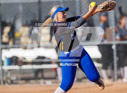 Thumbnail 2 in Bellevue East vs. Kearney photogallery.