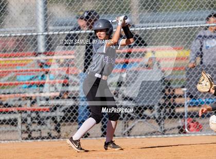 Thumbnail 2 in Bellevue East vs. Kearney photogallery.