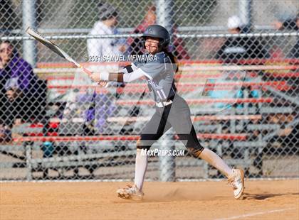 Thumbnail 2 in Bellevue East vs. Kearney photogallery.
