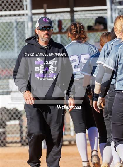 Thumbnail 2 in Bellevue East vs. Kearney photogallery.