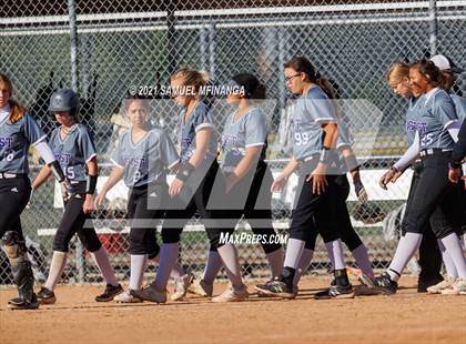 Thumbnail 3 in Bellevue East vs. Kearney photogallery.