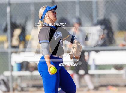 Thumbnail 1 in Bellevue East vs. Kearney photogallery.