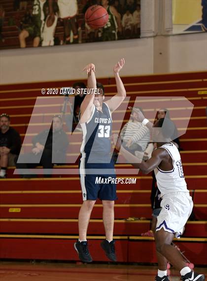 Thumbnail 2 in Clovis East vs. Sacramento (Father Kelly Tribute) photogallery.