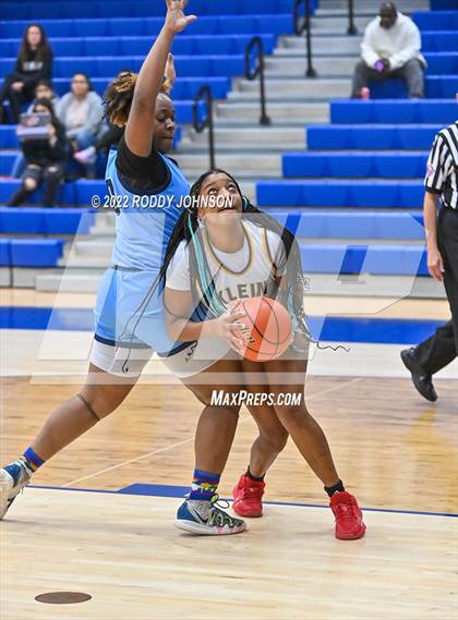 Thumbnail 3 in Klein Oak @ Sam Rayburn (McDonald's Texas Invitational) photogallery.