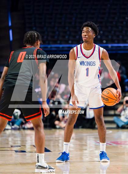 Thumbnail 1 in North Mecklenburg vs Chambers (NCHSAA 4A Regional Final) photogallery.