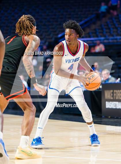 Thumbnail 1 in North Mecklenburg vs Chambers (NCHSAA 4A Regional Final) photogallery.
