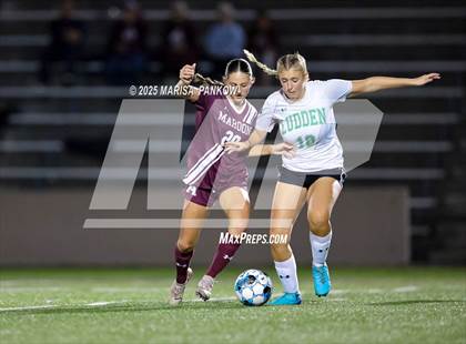 Thumbnail 2 in Bishop Ludden vs Auburn photogallery.